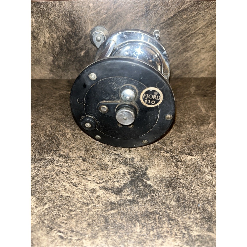 Fjord 110   Trolling Fishing Reel Used with  Line Vintage Gear Japan